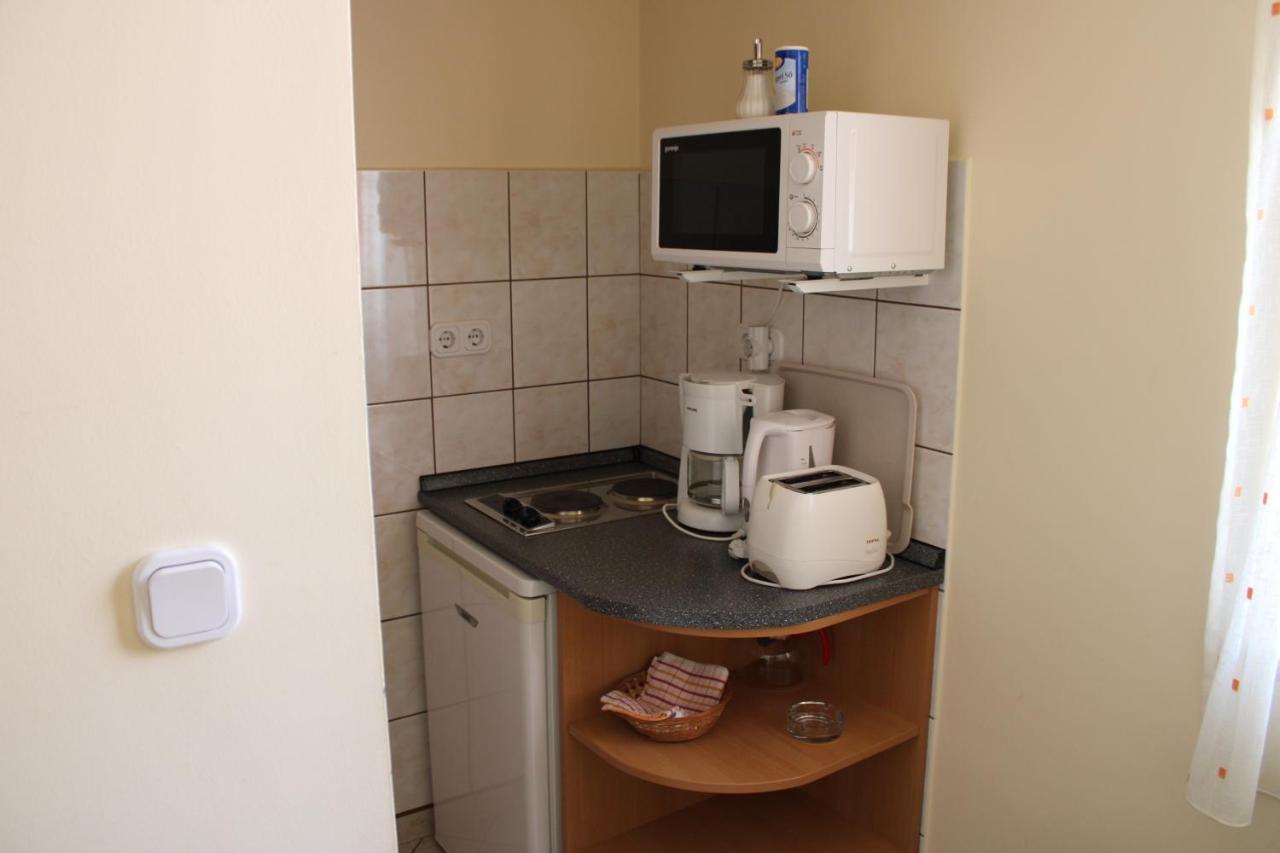 Erika Apartmanhazak Apartment Heviz