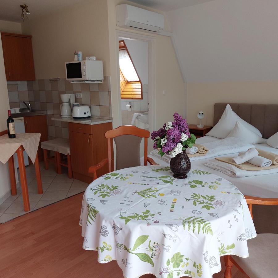 Erika Apartmanhazak Apartment *