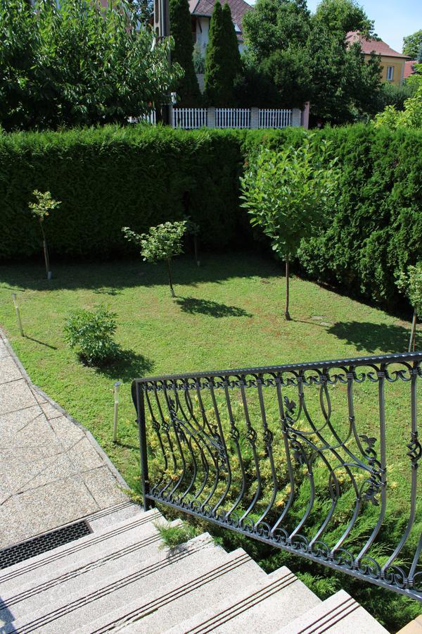 Erika Apartmanhazak * Heviz